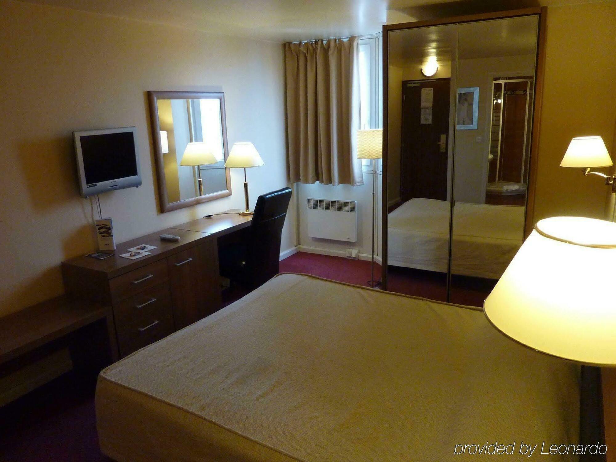 Arcantis Sevran Hotel Roissy-en-France Room photo